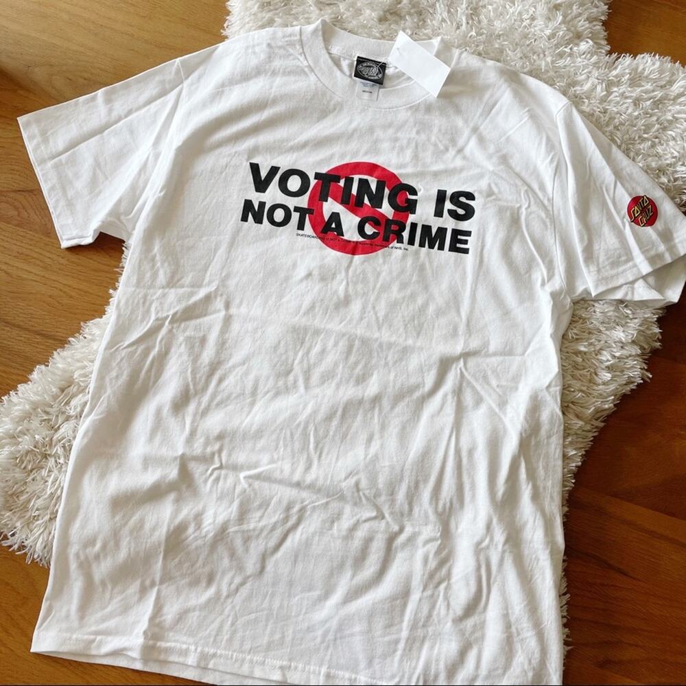 NEW Santa Cruz Voting Is Not A Crime graphic t-shirt top size medium M